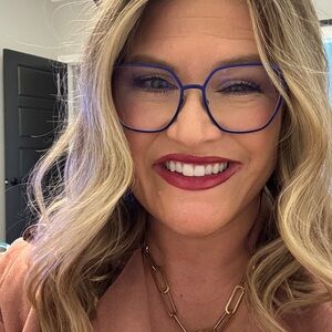 Meet your Posher, Shelby